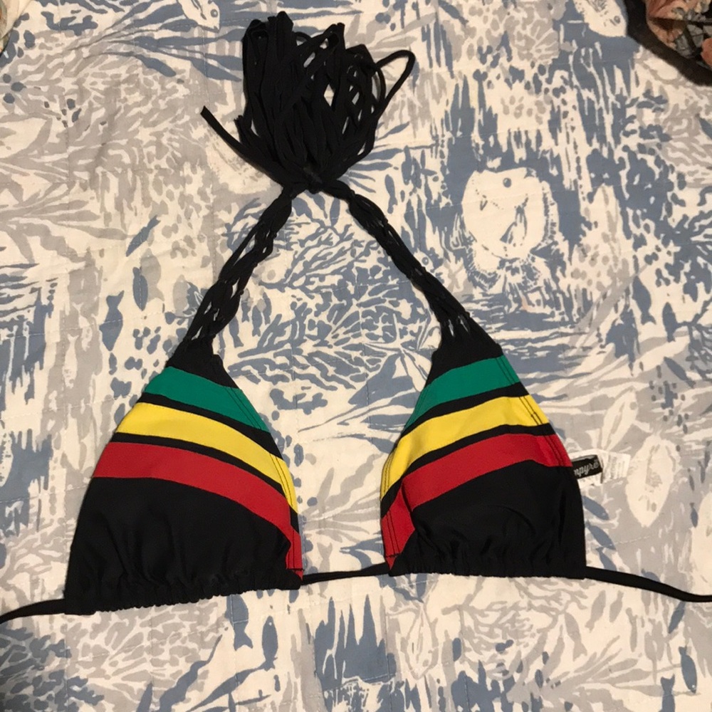 Rasta top